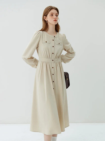 Sophisticated Style: Elegant Commuter Dress