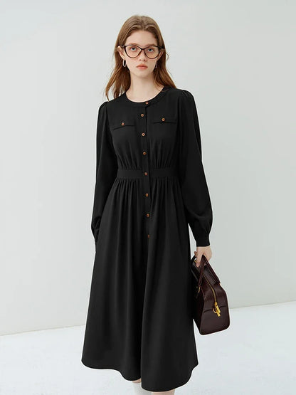 Sophisticated Style: Elegant Commuter Dress